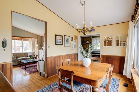 Photo 9 at 32 Benprice Court, Woburn, Toronto