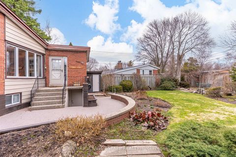 Photo 36 at 32 Benprice Court, Woburn, Toronto