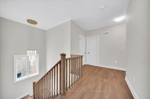 Photo 17 at 157 Prairie Rose Drive, Rural Richmond Hill, Richmond Hill