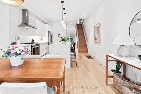 Photo 5 at 23 Manning Avenue, Bellwoods, Toronto