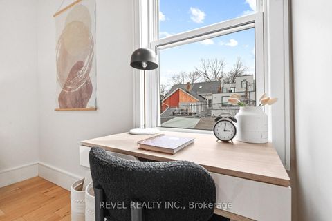 Photo 30 at 23 Manning Avenue, Bellwoods, Toronto