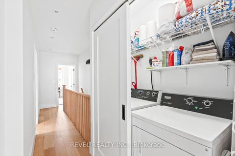 Photo 31 at 23 Manning Avenue, Bellwoods, Toronto