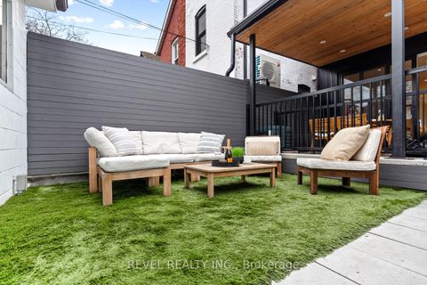 Photo 34 at 23 Manning Avenue, Bellwoods, Toronto