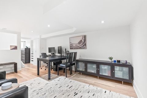 Photo 38 at 23 Manning Avenue, Bellwoods, Toronto