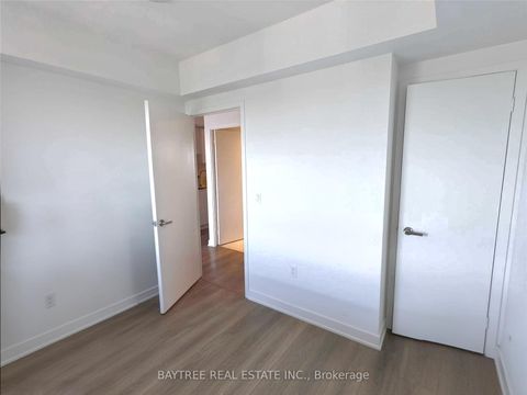 Photo 8 at 3501 - 99 Broadway Avenue, Mount Pleasant West, Toronto