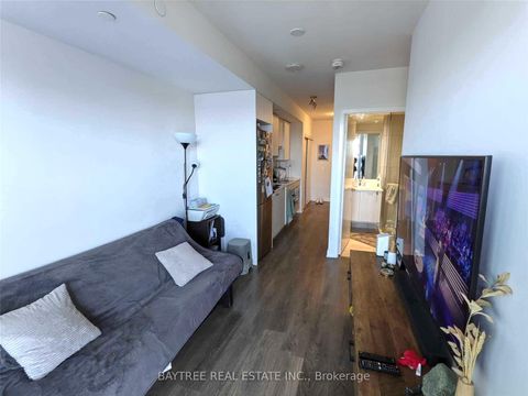 Photo 18 at 3501 - 99 Broadway Avenue, Mount Pleasant West, Toronto