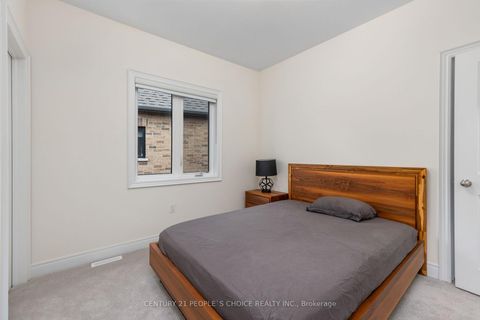 Photo 23 at 64 Coldwell Bay Circle, Kleinburg, Vaughan