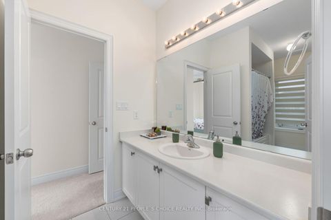 Photo 29 at 64 Coldwell Bay Circle, Kleinburg, Vaughan