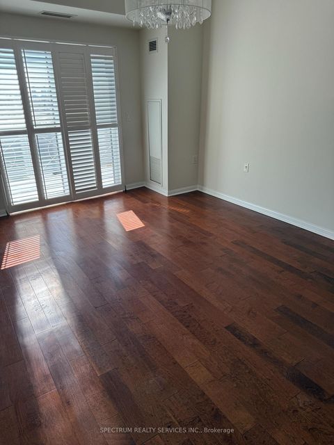 Photo 14 at 516 - 2500 Rutherford Road, Maple, Vaughan