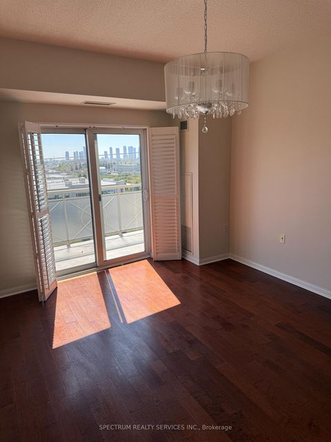 Photo 15 at 516 - 2500 Rutherford Road, Maple, Vaughan