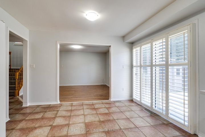 Photo 15 at 3841 Periwinkle Crescent, Lisgar, Mississauga