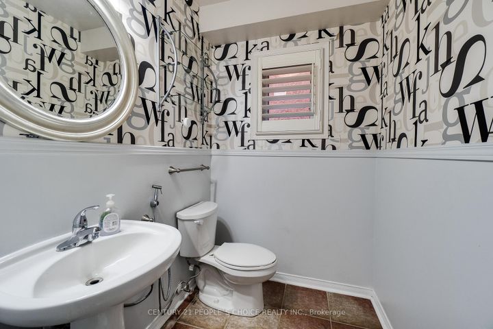 Photo 17 at 3841 Periwinkle Crescent, Lisgar, Mississauga