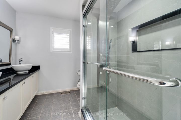 Photo 27 at 3841 Periwinkle Crescent, Lisgar, Mississauga