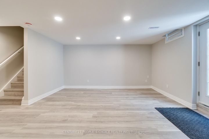 Photo 33 at 3841 Periwinkle Crescent, Lisgar, Mississauga