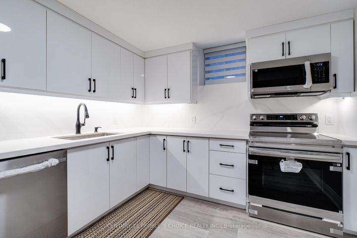 Photo 37 at 3841 Periwinkle Crescent, Lisgar, Mississauga