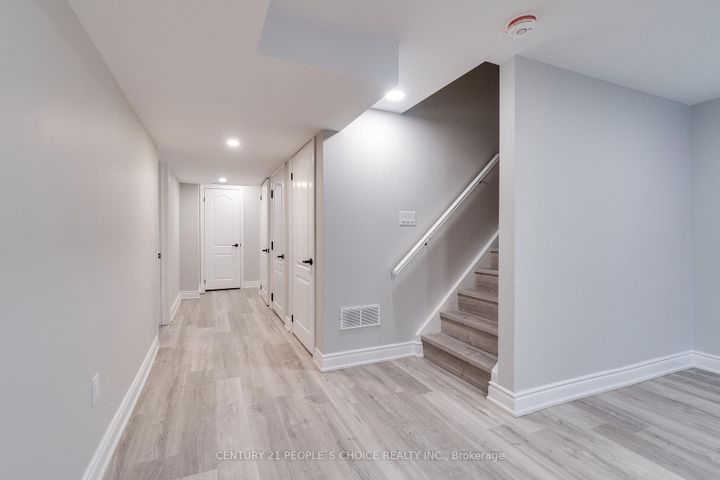 Photo 38 at 3841 Periwinkle Crescent, Lisgar, Mississauga
