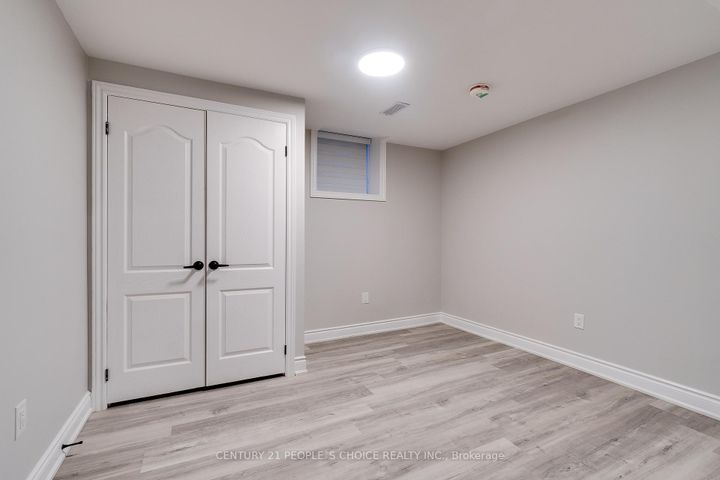 Photo 39 at 3841 Periwinkle Crescent, Lisgar, Mississauga