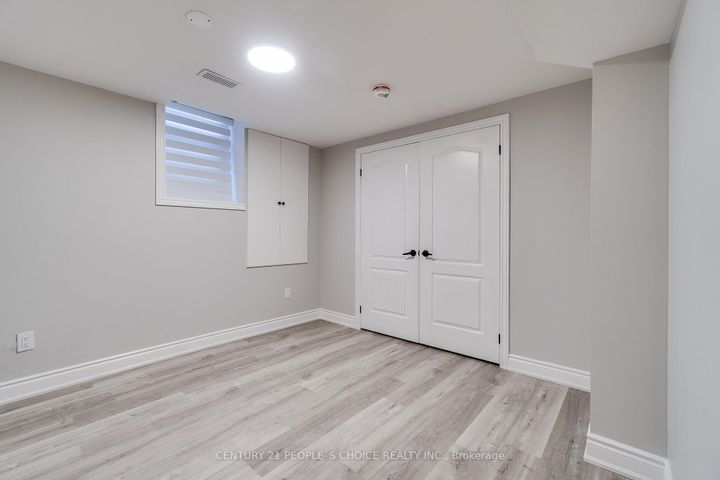 Photo 41 at 3841 Periwinkle Crescent, Lisgar, Mississauga