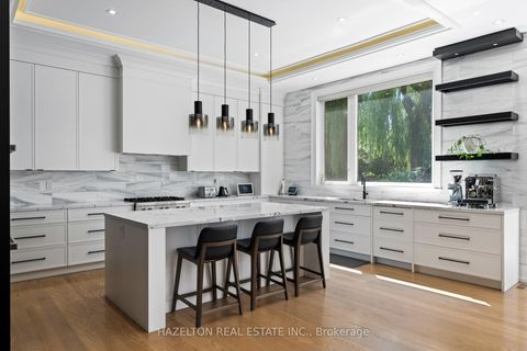 Photo 11 at 71 Yorkview Drive, Willowdale West, Toronto