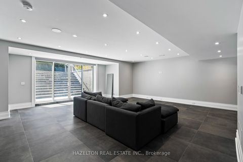 Photo 34 at 71 Yorkview Drive, Willowdale West, Toronto