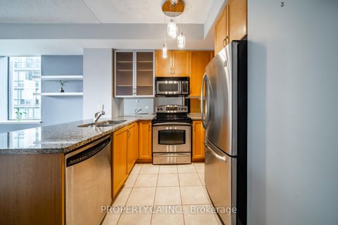 Photo 7 at 1314 - 438 King Street W, Waterfront Communities C1, Toronto