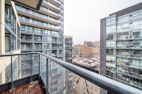 Photo 11 at 1314 - 438 King Street W, Waterfront Communities C1, Toronto