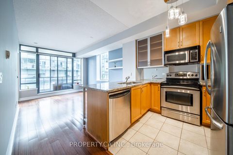 Photo 14 at 1314 - 438 King Street W, Waterfront Communities C1, Toronto