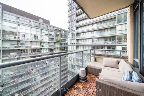 Photo 16 at 1314 - 438 King Street W, Waterfront Communities C1, Toronto