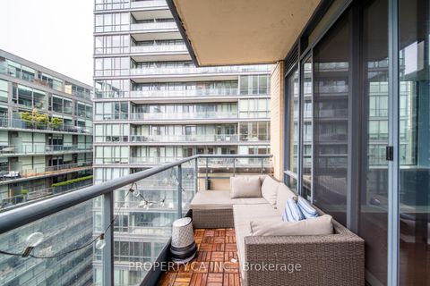 Photo 17 at 1314 - 438 King Street W, Waterfront Communities C1, Toronto
