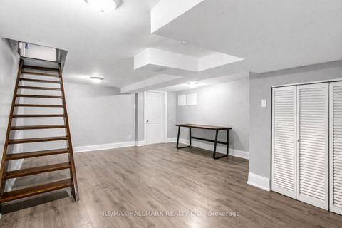 Photo 22 at 276 Grace Street, Little Italy, Toronto