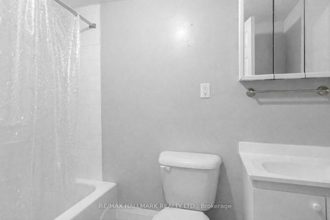 Photo 28 at 276 Grace Street, Little Italy, Toronto