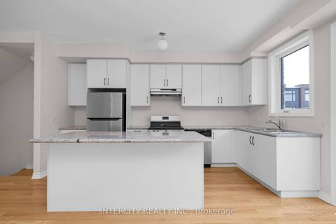 Photo 10 at 30 Radisson Street, Elder Mills, Vaughan