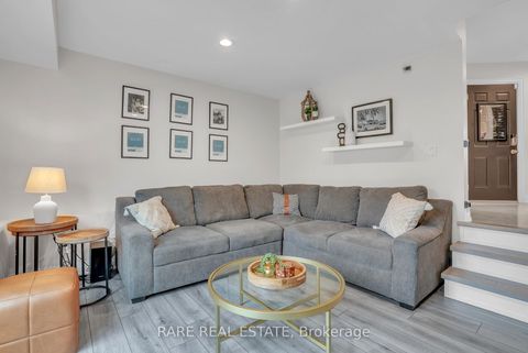 Photo 12 at 212 CHURCHLAND Drive, Holly, Barrie