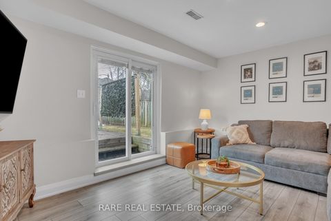 Photo 14 at 212 CHURCHLAND Drive, Holly, Barrie