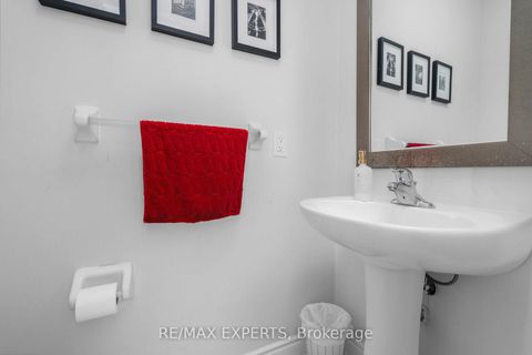 Photo 7 at 21 Ypres Road, Eglinton West, Toronto