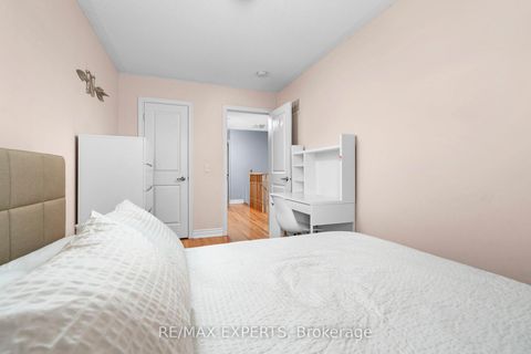 Photo 21 at 21 Ypres Road, Eglinton West, Toronto