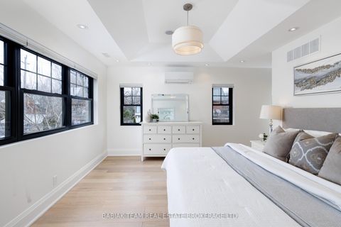 Photo 22 at 264 Pacfic Avenue, High Park North, Toronto