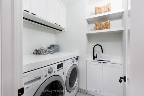 Photo 25 at 264 Pacfic Avenue, High Park North, Toronto