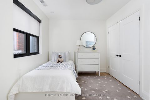 Photo 26 at 264 Pacfic Avenue, High Park North, Toronto