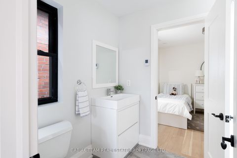 Photo 29 at 264 Pacfic Avenue, High Park North, Toronto