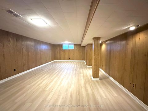 Photo 18 at 9 Terrington Court, Don Mills, Toronto