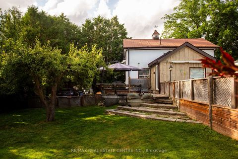 Photo 3 at 5 East John Street N, Cookstown, Innisfil