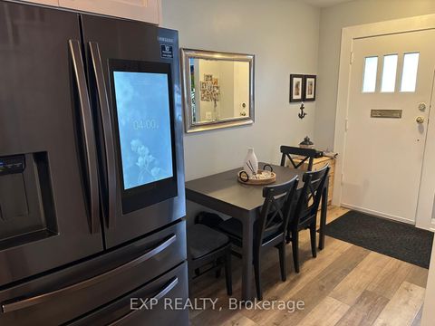 Photo 5 at 172 Eileen Avenue, Smythe, Toronto