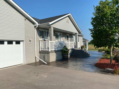 Photo 1 at 24518 Mccowan Road, Belhaven, Georgina