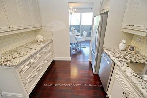 Photo 12 at 602 - 3555 Bathurst Street, Nortown, Toronto