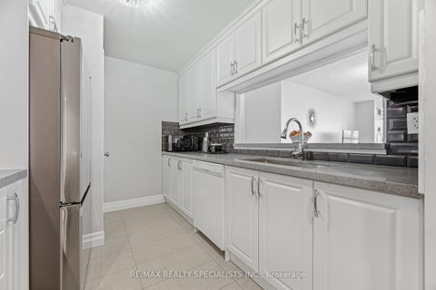 Photo 5 at 506 - 4205 Shipp Drive, City Centre, Mississauga