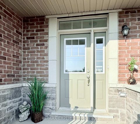 Photo 1 at 2229 Grainger Loop, Rural Innisfil, Innisfil