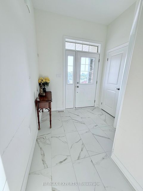 Photo 3 at 2229 Grainger Loop, Rural Innisfil, Innisfil