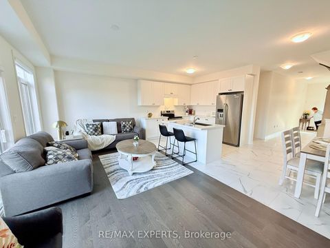 Photo 8 at 2229 Grainger Loop, Rural Innisfil, Innisfil