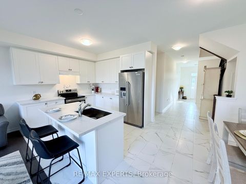 Photo 9 at 2229 Grainger Loop, Rural Innisfil, Innisfil